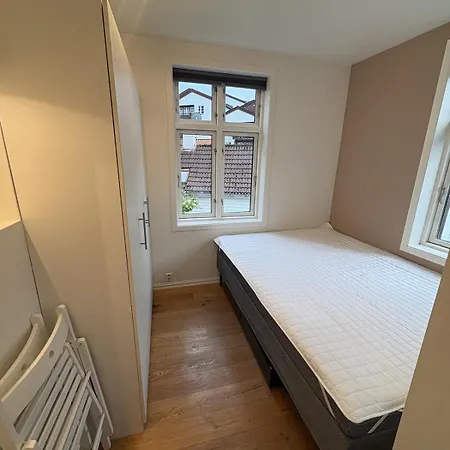 Charming In Sandviken Near Bryggen *